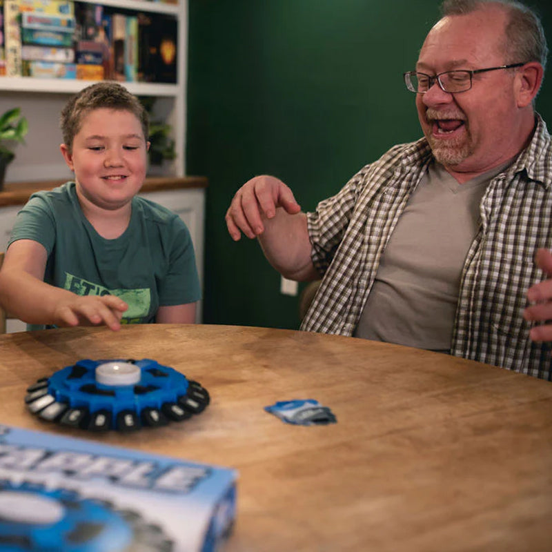 Kletshuts™ TappingGame - Rychlá rodinná slovní hra